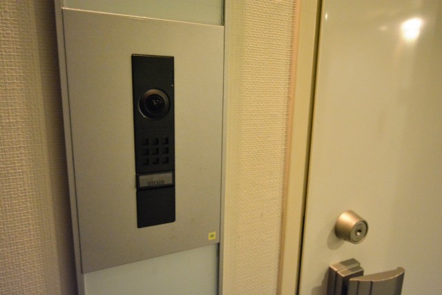 ラグナタワー 玄関