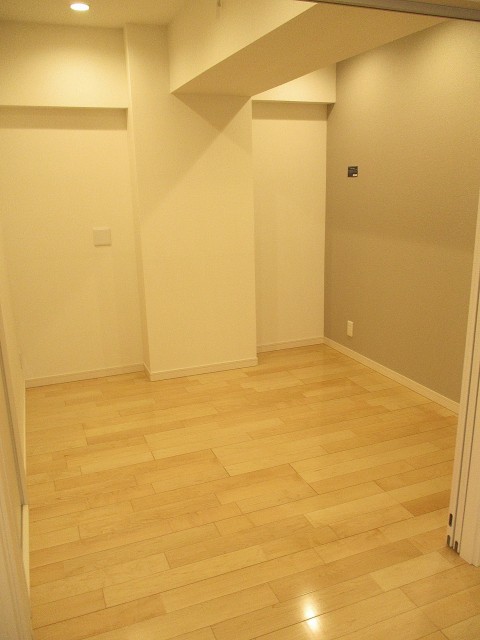 日商岩井碑文谷マンション 洋室１ (1)