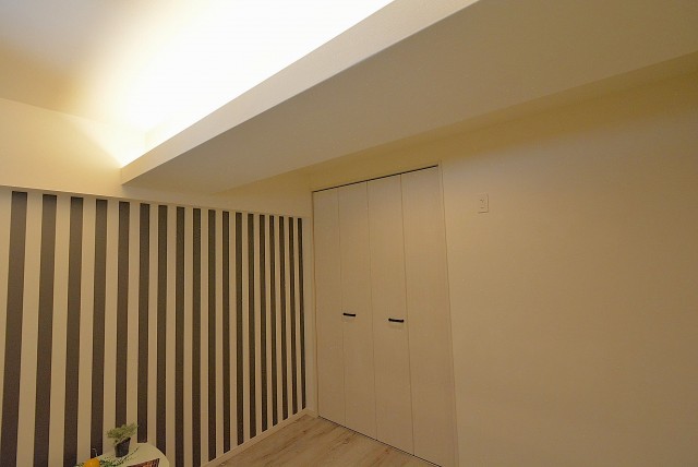 フラット田園調布806号室リビング (9)