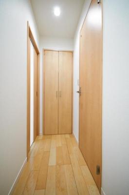 ルナパーク三軒茶屋201　廊下