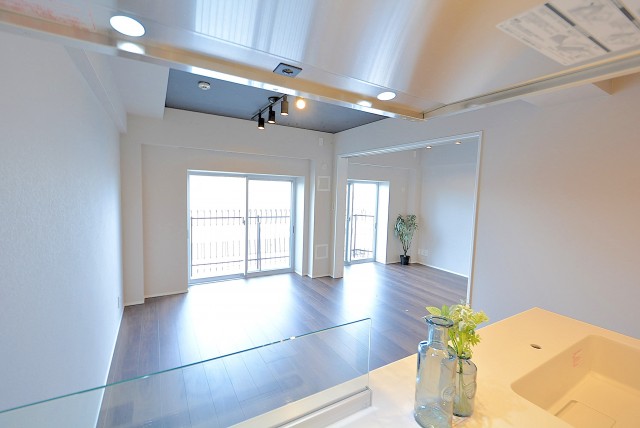 豊栄平町マンション LDK