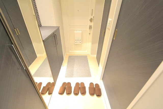 秀和恵比寿レジデンス 玄関