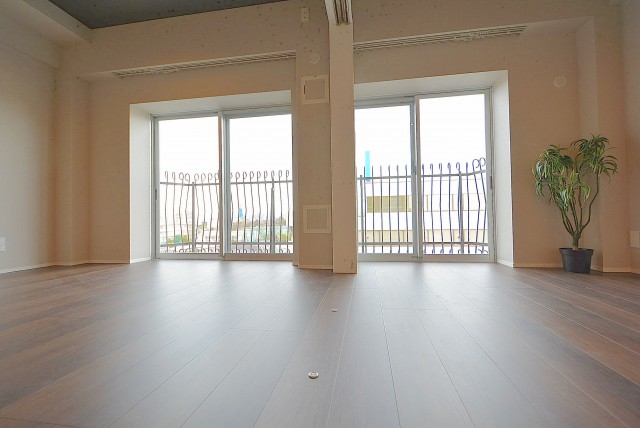 豊栄平町マンション LDK