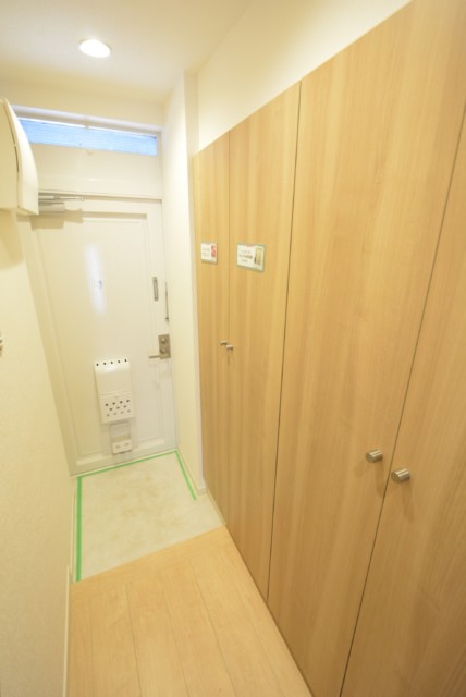 桜丘フラワーホーム 玄関