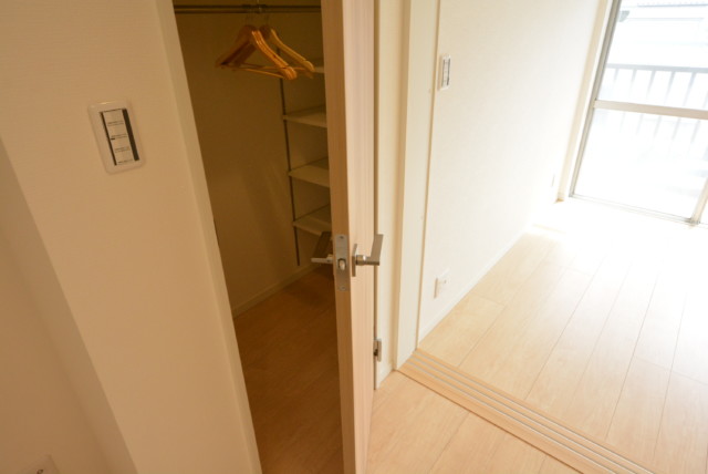 桜丘フラワーホーム DK+洋室2