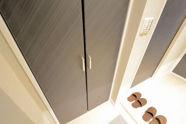 秀和恵比寿レジデンス 玄関