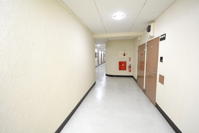 豊栄平町マンション エントランス