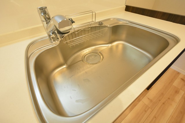 秀和桜丘レジデンス　流し台