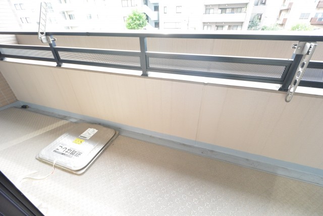 マイキャッスル中目黒Ⅲ　ベランダ