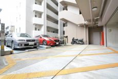 マイキャッスル中目黒Ⅲ　駐車場