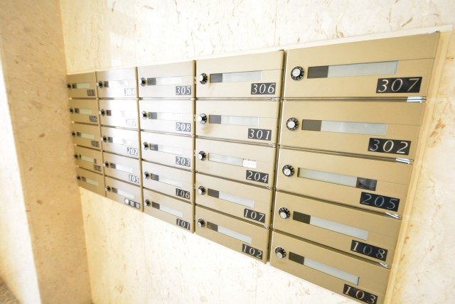 ファミールヒルズ目黒東山　集合ポスト