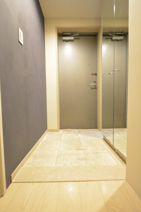 ファミールヒルズ目黒東山　玄関