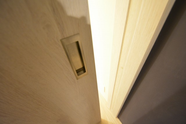 ファミールヒルズ目黒東山　扉