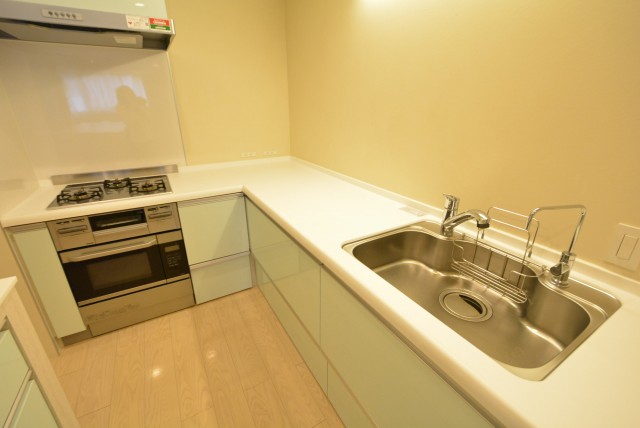 ファミールヒルズ目黒東山　キッチン
