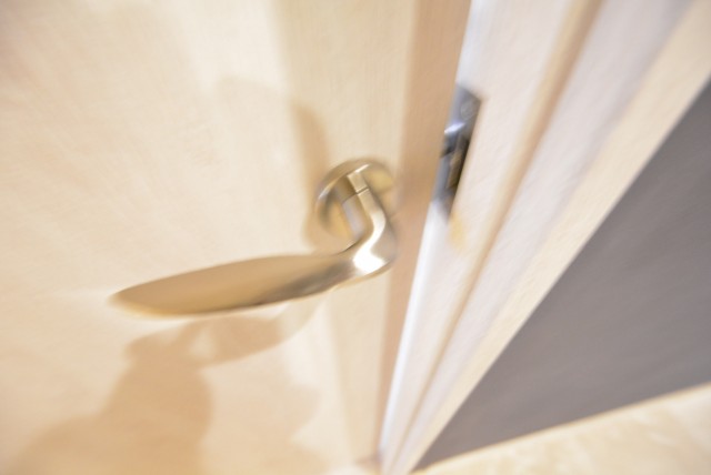 ファミールヒルズ目黒東山　扉