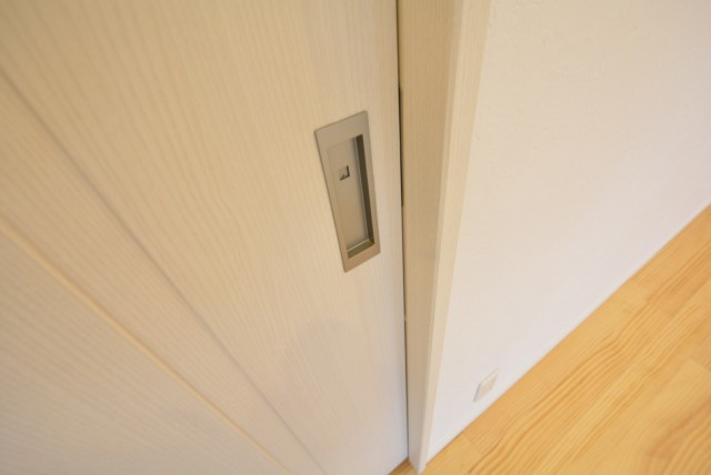 クレール東山　扉