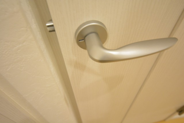 クレール東山　扉