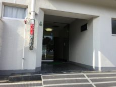 経堂コンド　入口