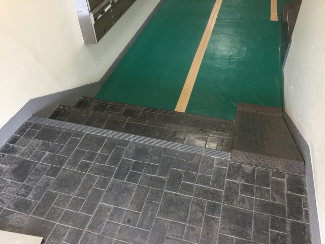 経堂コンド　内廊下