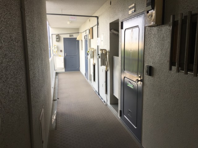 経堂コンド　外廊下
