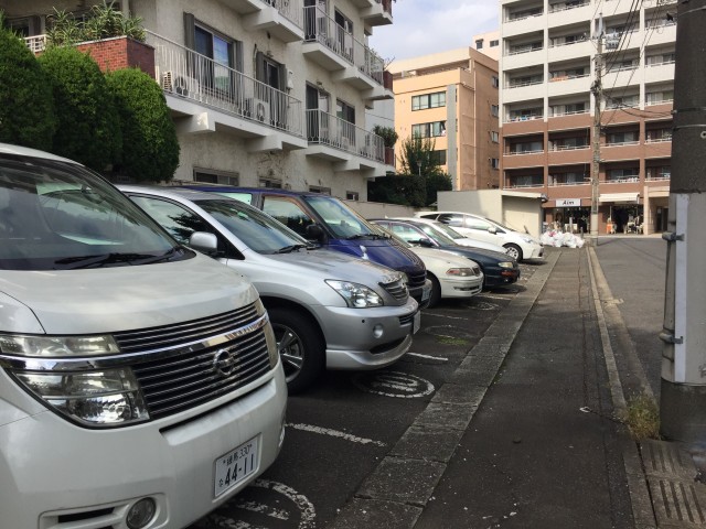 中野リハイム　駐車場