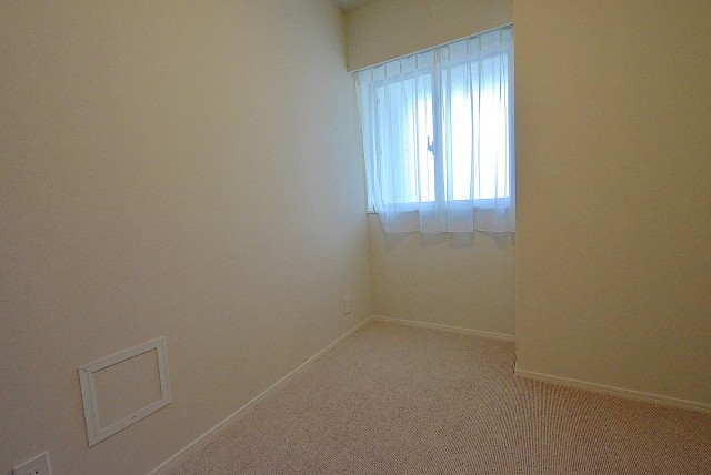 クレール桜新町 洋室2