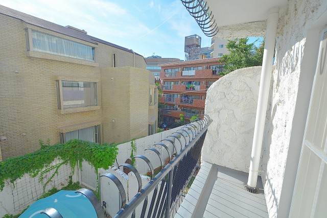 秀和桜丘レジデンス (74)バルコニー