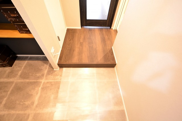 豊栄平町マンション 玄関