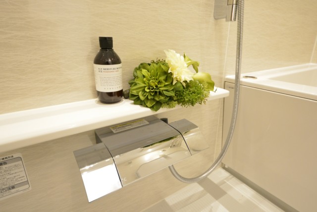 日商岩井第二自由が丘マンション 浴室