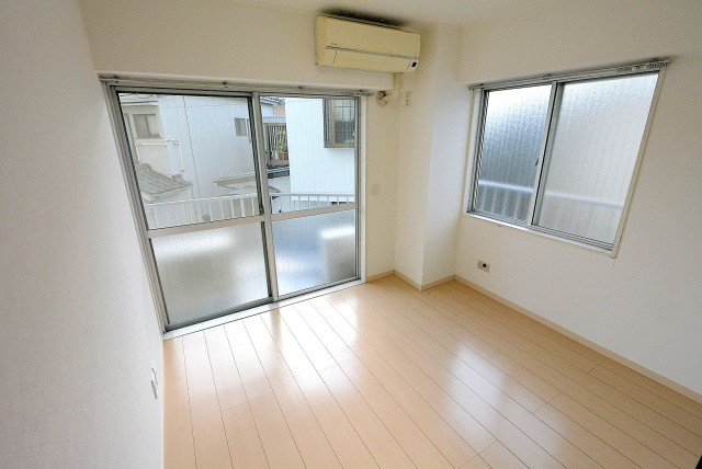 ビュラ田園調布202号室 ベッドルーム (