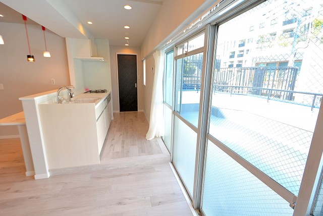 秀和恵比寿レジデンス ルーフバルコニー