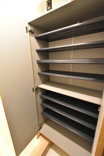 クレール東山 玄関