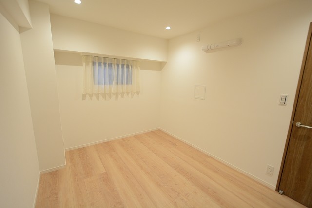 エンゼルハイム馬事公苑 洋室①