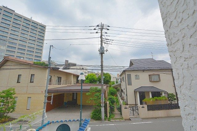 秀和東荻窪レジデンス バルコニー