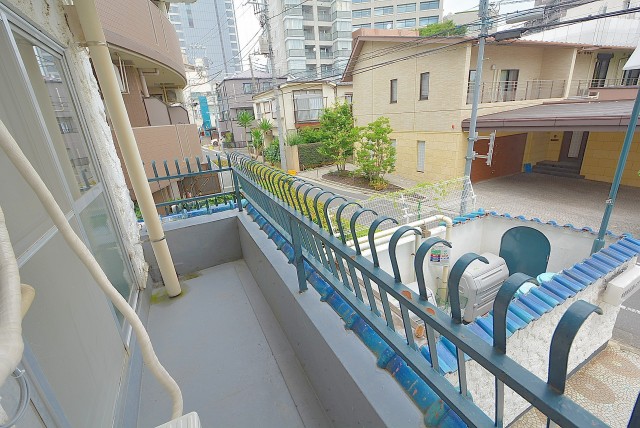 秀和東荻窪レジデンス バルコニー