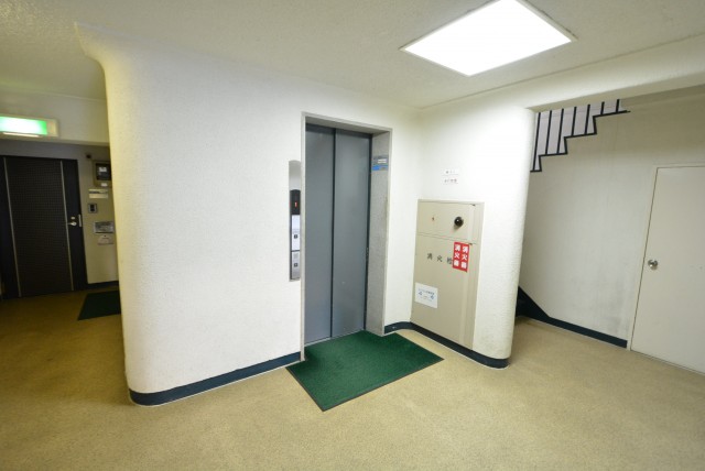 秀和東荻窪レジデンス　エレベーター