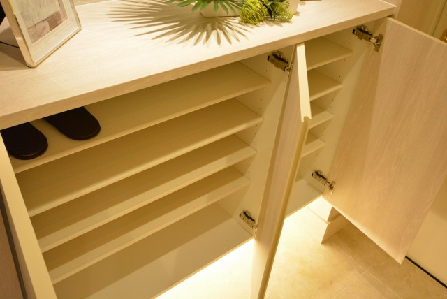 シューズボックス