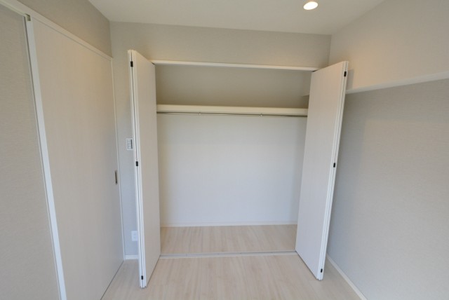 洋室南側クローゼット