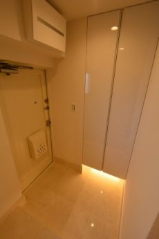 シューズボックス