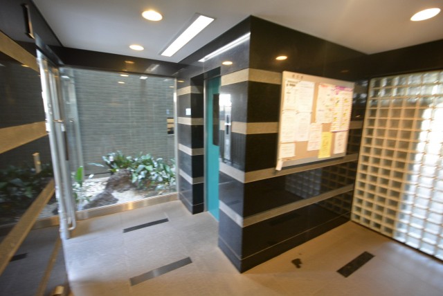 藤和千歳台ホームズ　エントランスホール