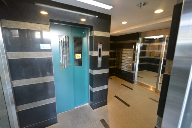 藤和千歳台ホームズ　エントランスホール