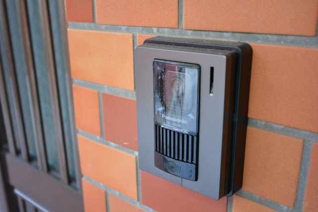 インターフォン