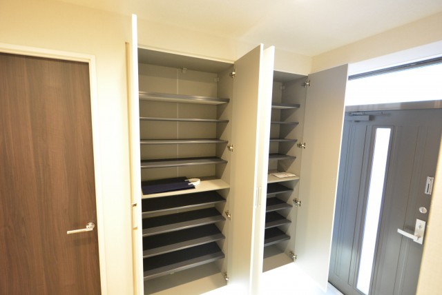 シューズボックス