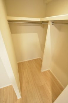 洋室約7.2帖収納