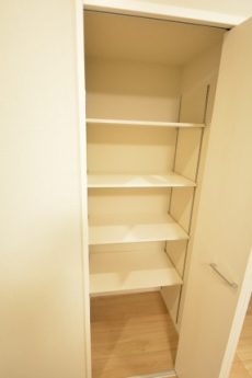 リビングダイニングキッチン収納