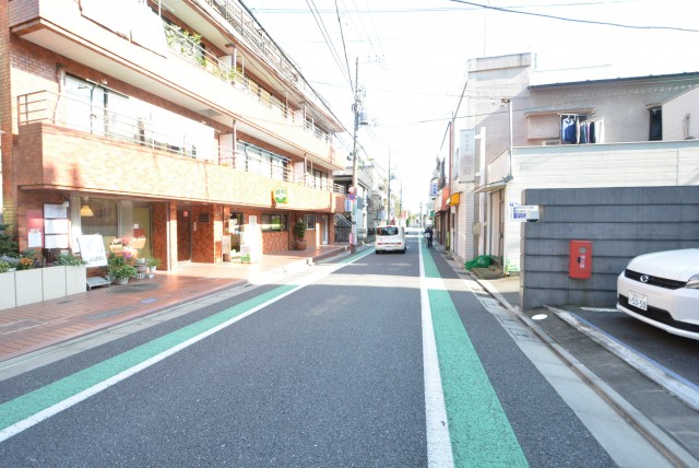 ハイラーク芦花公園　前面道路