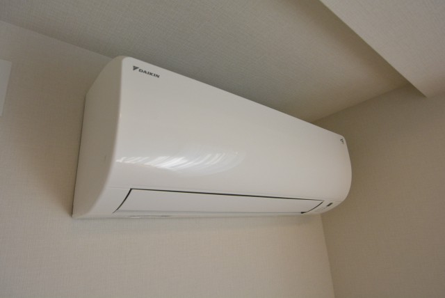 洋室約4.2帖エアコン