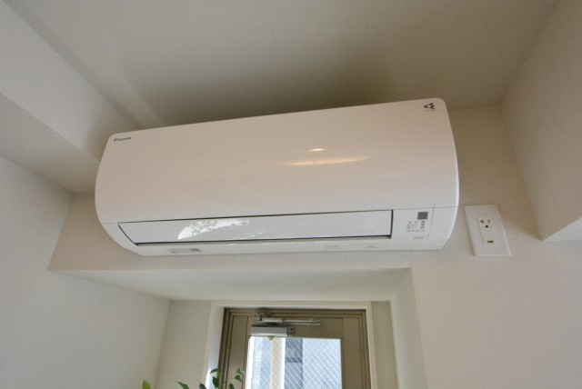 リビングダイニングキッチンエアコン