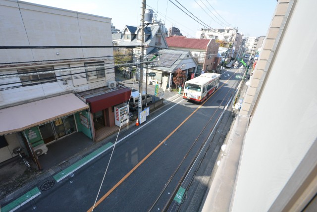 リビングダイニングキッチン窓から