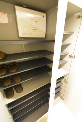 シューズボックス